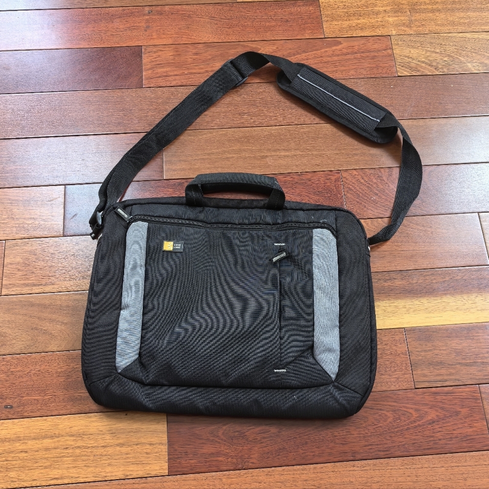 Messenger Shoulder Bag for Laptop or Tablet, Sleek, Durable & Water-Repellent Fa